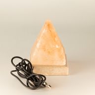 Kvalitná USB pyramídová soľná lampa - 9 cm (1 ks)