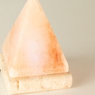 Kvalitná USB pyramídová soľná lampa - 9 cm (viacfarebná)
