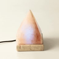 Kvalitná USB pyramídová soľná lampa - 9 cm (viacfarebná)