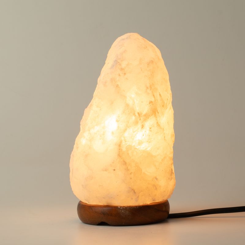 Kryštálová skala Himalájska soľná lampa - približne 1,5 - 2 kg