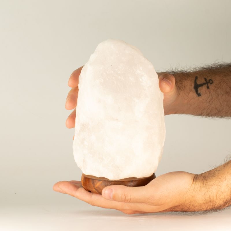 Kryštálová skala Himalájska soľná lampa - približne 1,5 - 2 kg