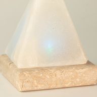 Kvalitná USB pyramídová solná lampa bielej farby - 9 cm (viacfarebná)