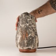 Sivá himalájska prírodná soľná lampa - 3-5 kg
