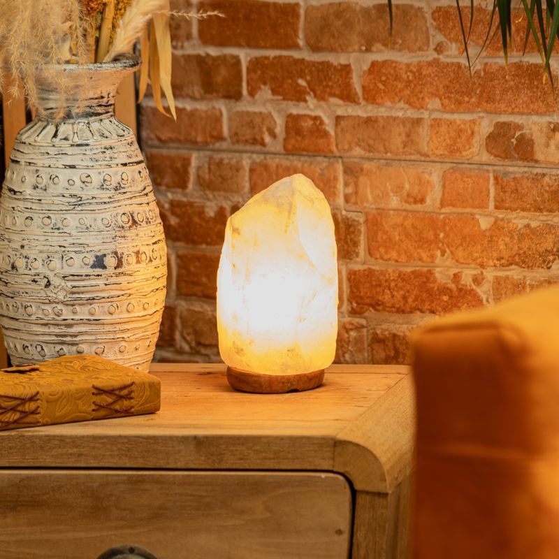 Crystal Rock Himalayan Salt Lamp - & Base približne 2-3 kg
