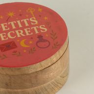 Okrúhla smaltovaná škatuľka - Petite Secrets