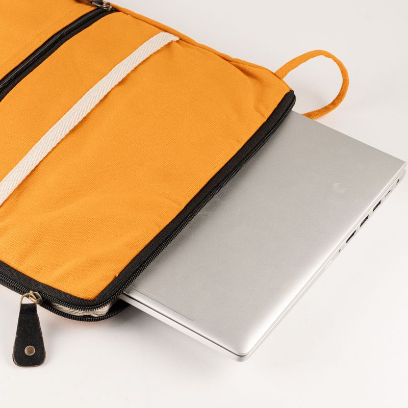 Veľké plátenné puzdro na notebook – oranžové
