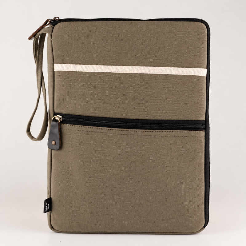 Plátené puzdro na notebook na cesty - olivové