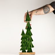 Stratení v lese – Veľká – Dvojité smaltované stromy – (45x15x2,5 cm)