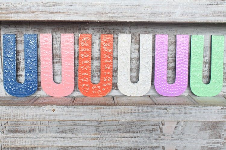 Viacfarebné Písmená "U" - 15cm