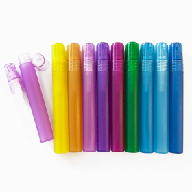 12x Vreckový Sprej na Doplnenie Parfumov Plastový 10 ml - (12 náhodných farieb)