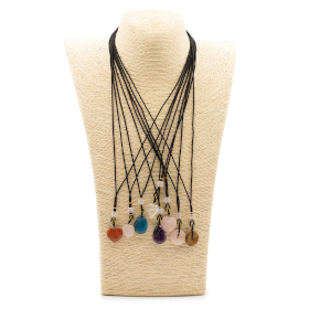 8x Prívesky z Drahokamov – Kolekcia Srdiečok a Ďalších Motívov (mix)